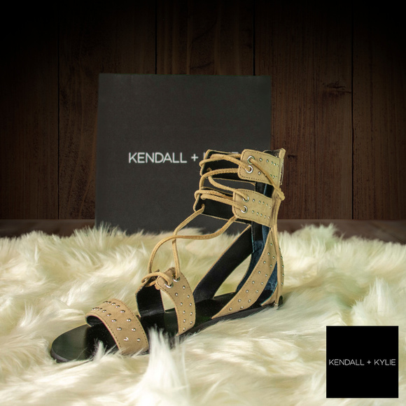 Kendall & Kylie Fabia Studded Gladiator Sandal - Picture 6 of 7